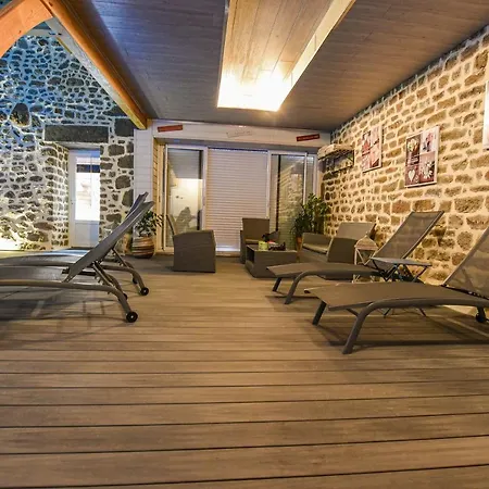 ベッド・アンド・ブレックファスト La Brocherie