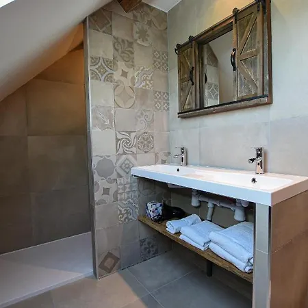 ベッド・アンド・ブレックファスト La Brocherie