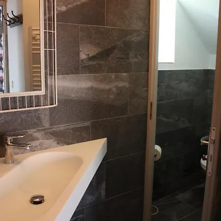 ベッド・アンド・ブレックファスト La Brocherie